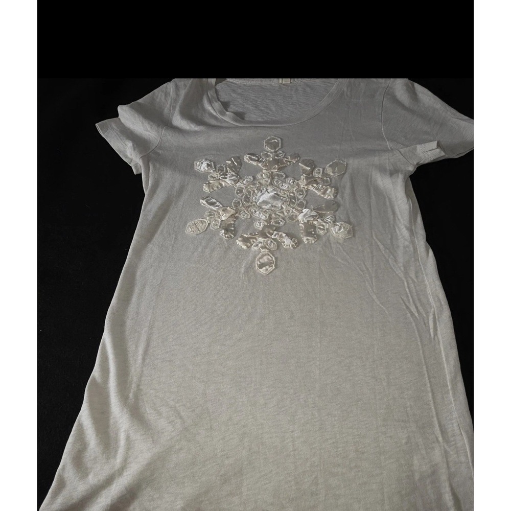 J Crew Factory‎ Womans shirt XS Cotton With Raised Ribbon Embellishment beige